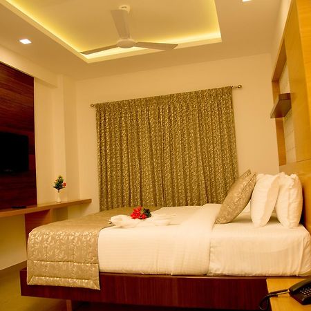 Hotel Grand Tree Coimbatore Exteriör bild