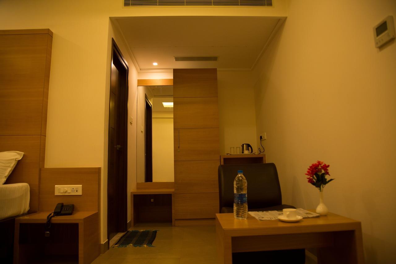 Hotel Grand Tree Coimbatore Exteriör bild