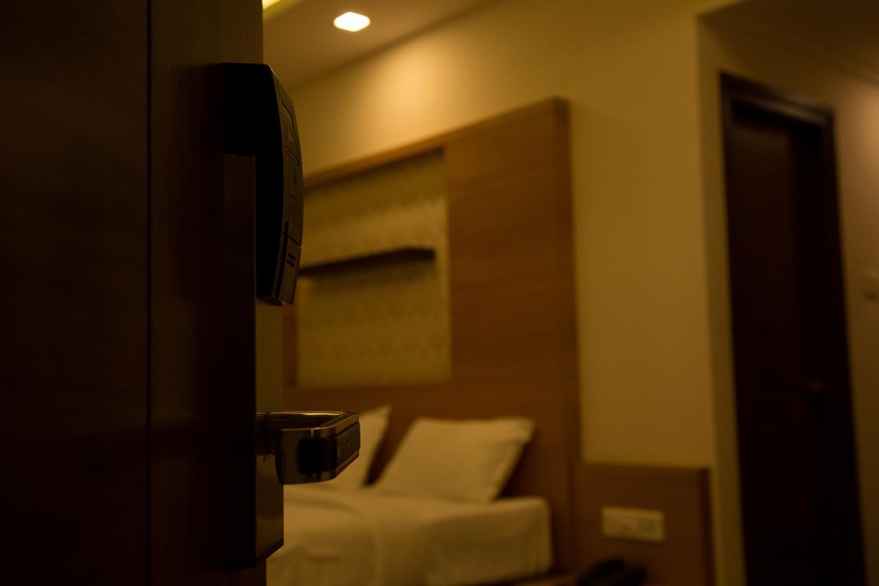 Hotel Grand Tree Coimbatore Exteriör bild